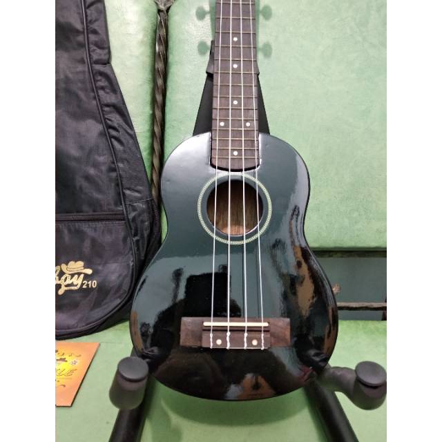 Ukulele Soprano Merk Lanai Hitam Gloss Murah Bonus Tas Senar Pick