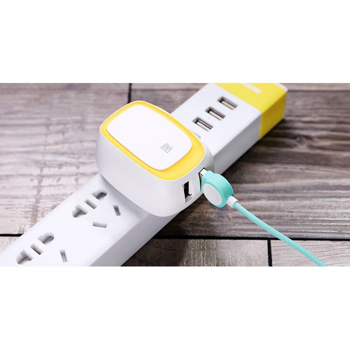 REMAX 2.4A Dual USB Charger RP-U23 EU