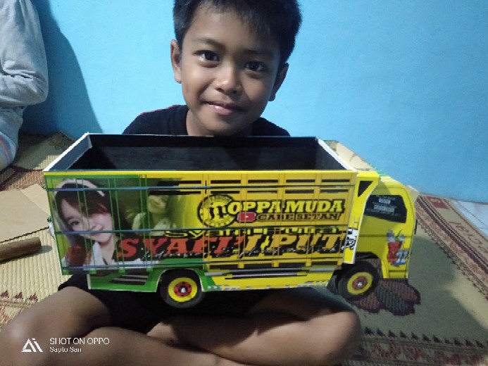 Miniatur truk  oleng  sekartaro Shopee Indonesia