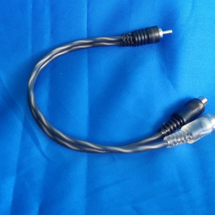 KABEL RCA CABANG Y ( 1 RCA MALE TO 2 RCA FEMALE)