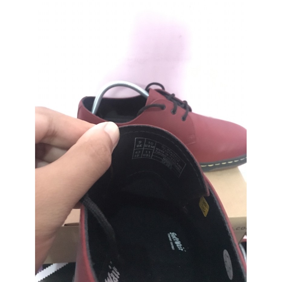 Dijual Dr  Martens Cavendish Cherry Red  second  sz 43  100  ORIGINAL Limited