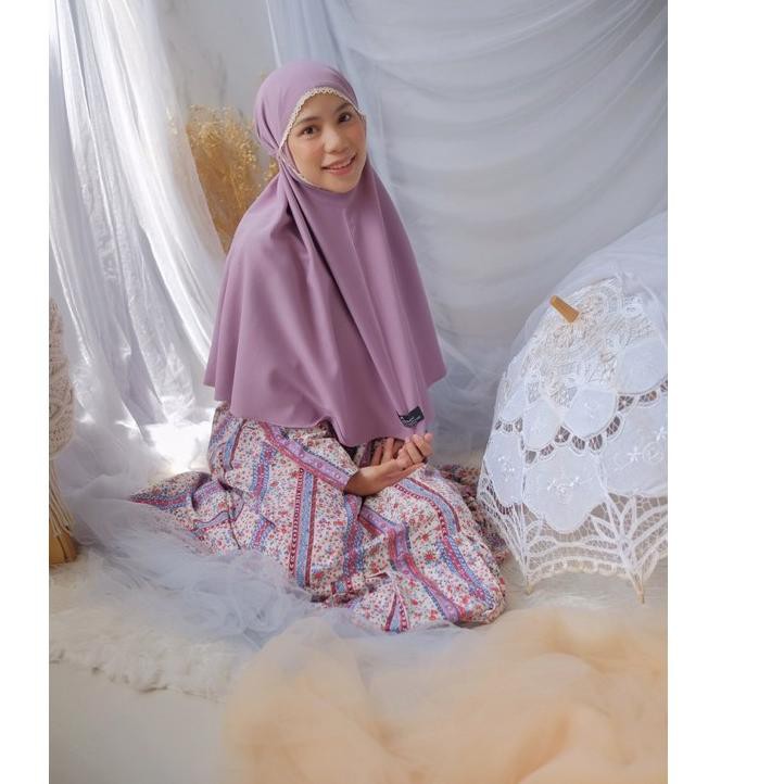 FLASH SALE...  Bergo Renda ASKA Hijab by Queenova_ID [Warna BOLD]  >>>