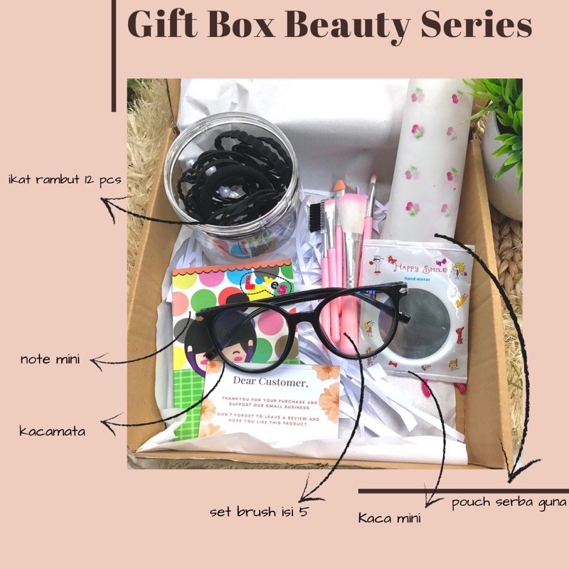 

Gift Box wisuda/Gift box sidang/gift box birthday/Hampers wisuda/Hmpers murah