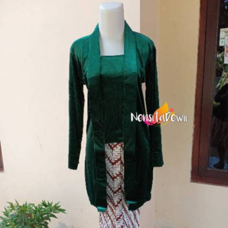 Kebaya Bludru Kutubaru - Body Panjang / Warna Lengkap