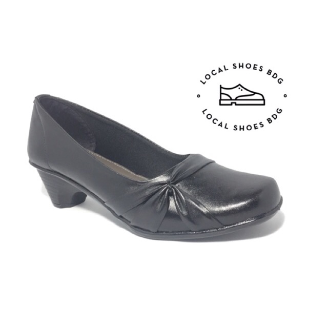 SEPATU PANTOFEL UNTUK CEWEK SUNTOUR