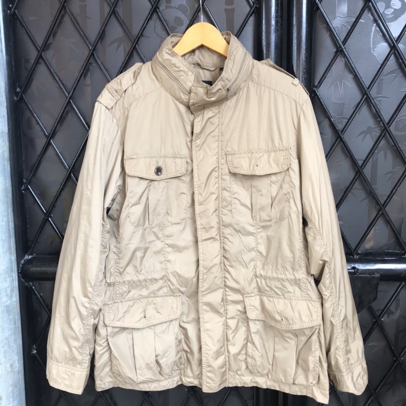 Semi Parka Jaket Pria Uniqlo Cream Second Bekas Original Branded Kondisi Like New