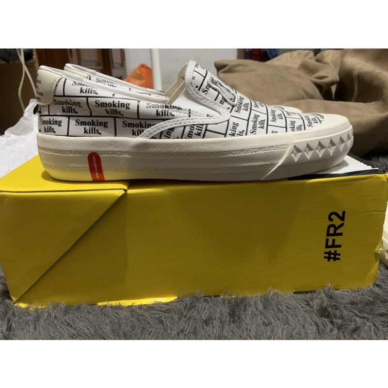 Compass Smoking kill slip on