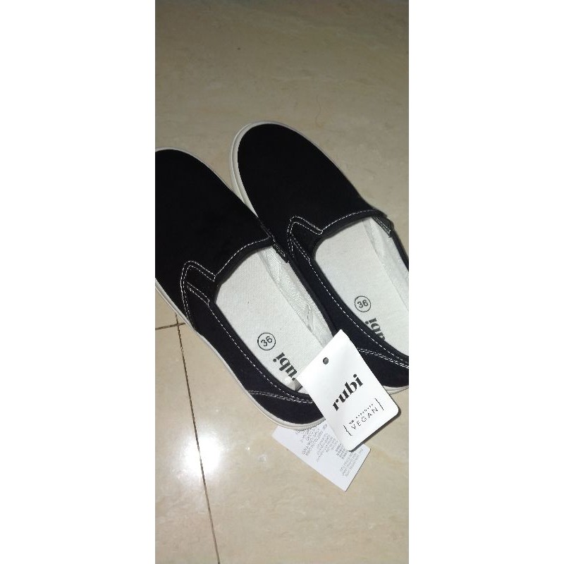RUBI SHOES - SLIP ON CASUAL