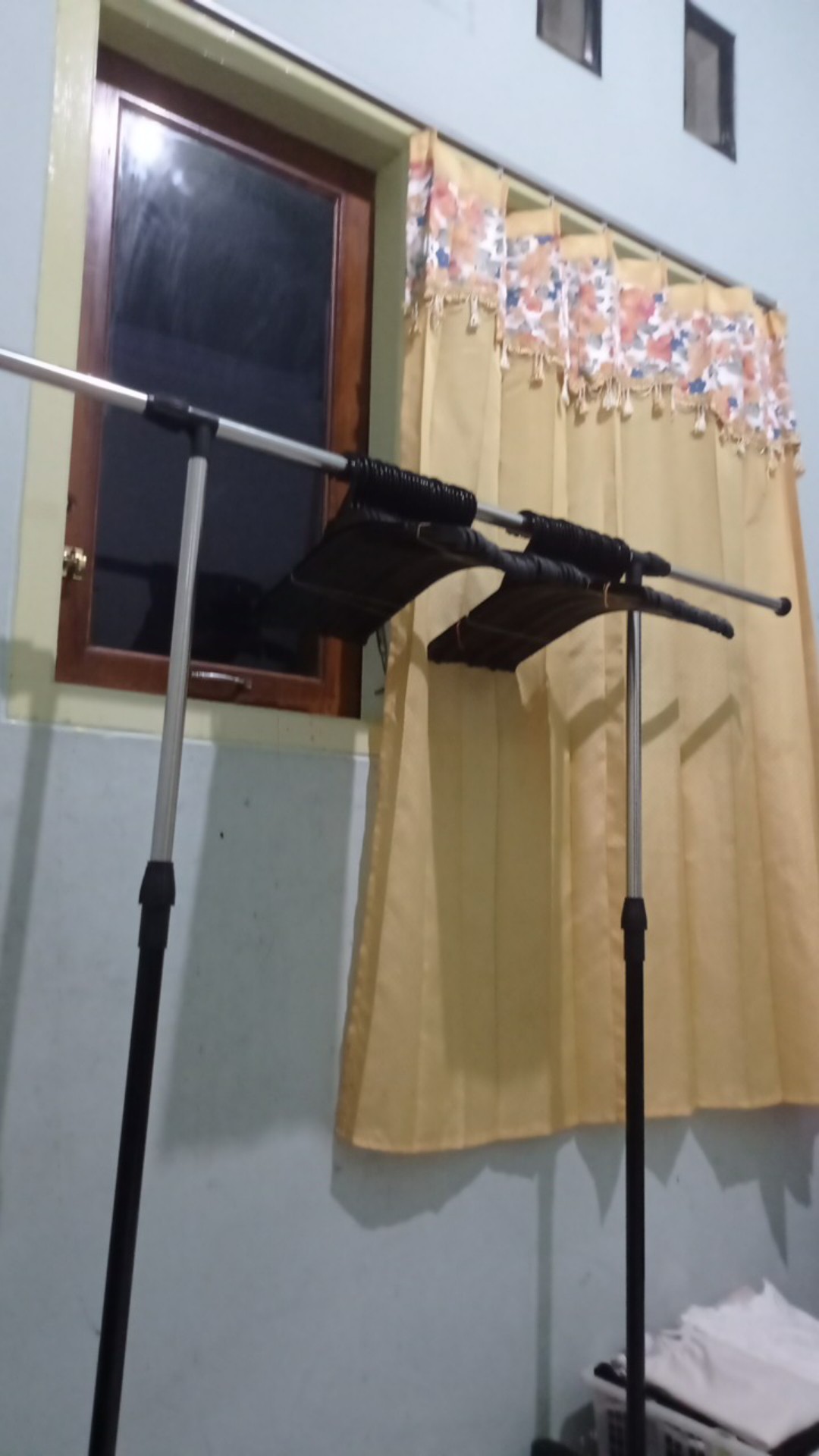 [grosir] Hanger Baju/gantungan Baju Dewasa - 1 Pcs