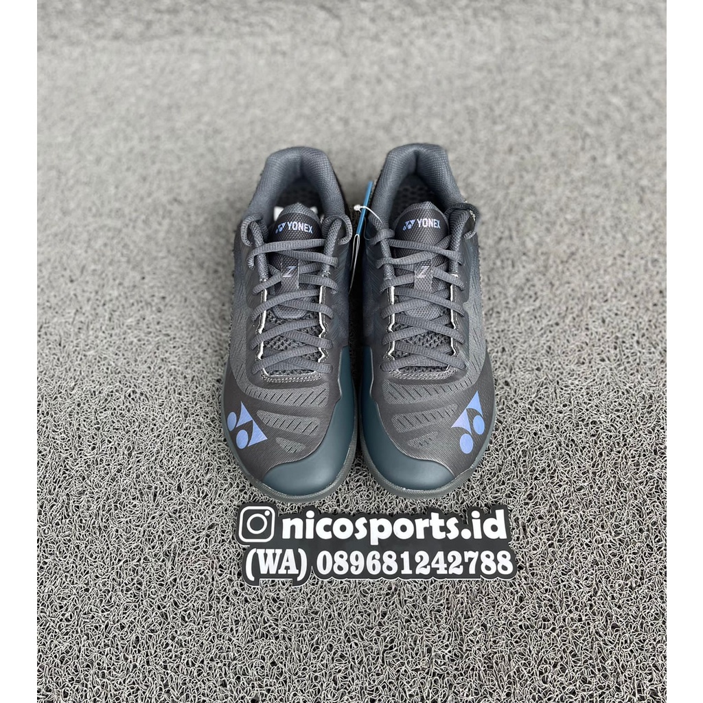 Sepatu Badminton Yonex Aerus Z Dark grey