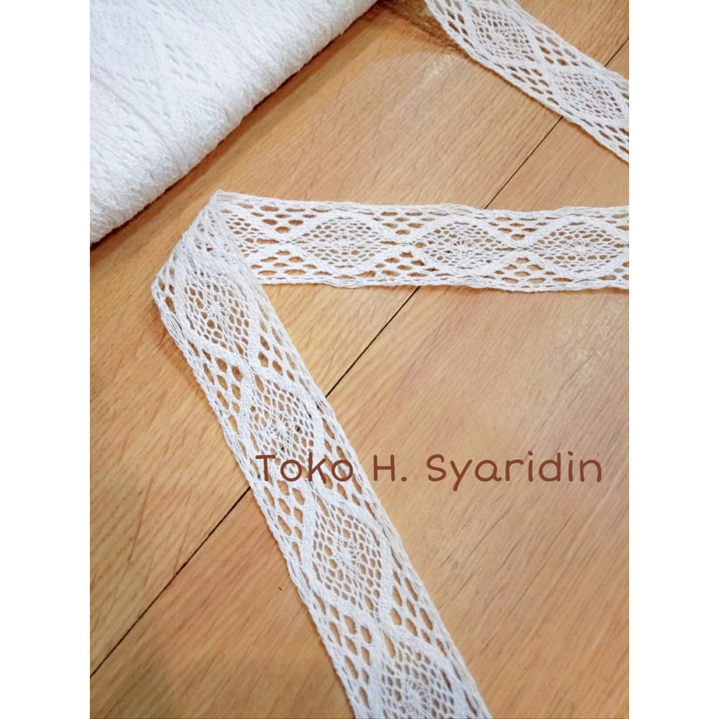 Renda Vintage Putih Meteran / mt 5