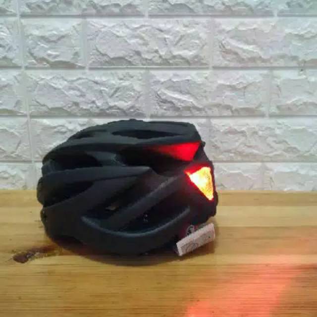 Helm Sepeda Cycling Helmet EPS Foam PVC Shell LED Safety Light - XK07 - Black