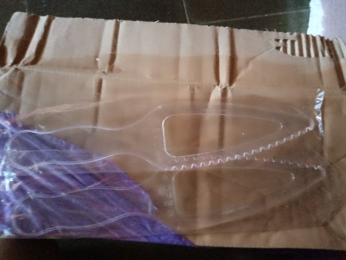 Pisau Plastik Bening /pisau Roti Bening