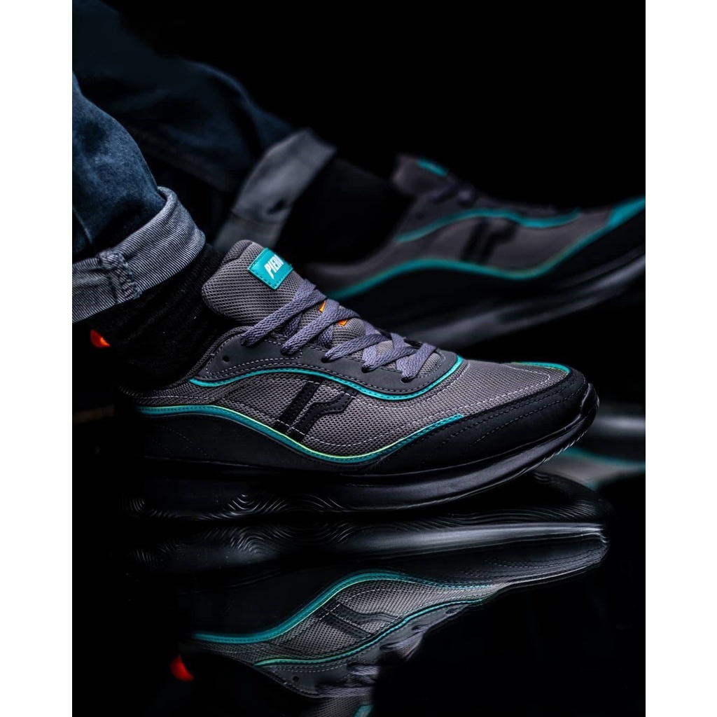 piero arc wave grey black sneakers sepatu running