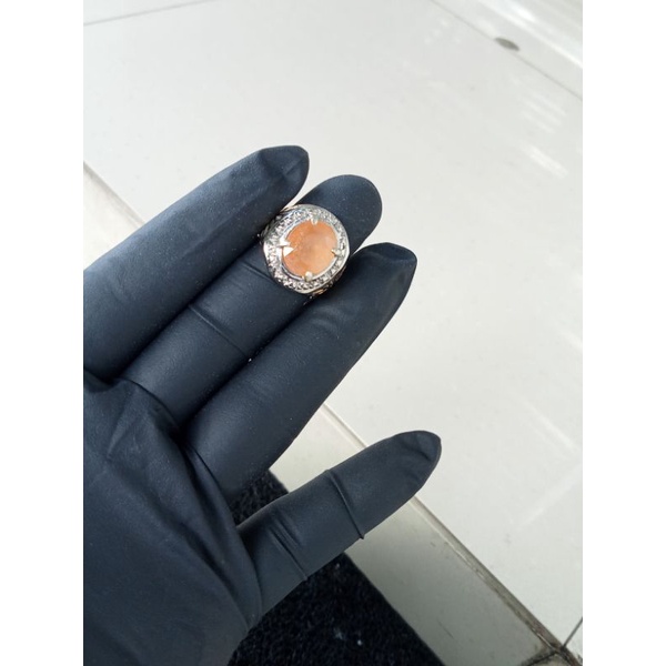 natural Yellow safir/Yakut