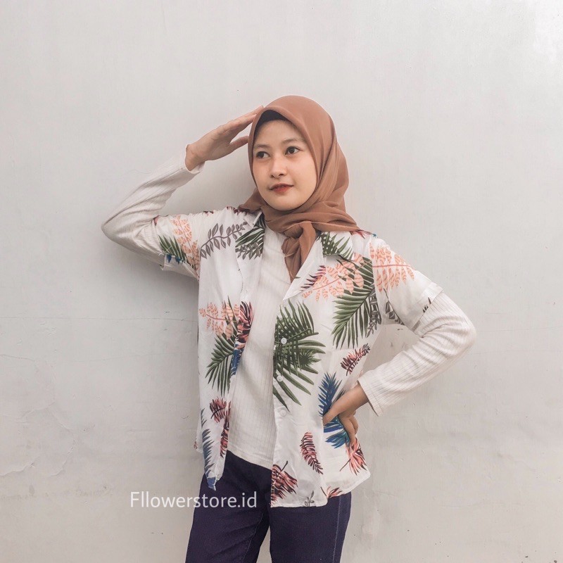 

Kemeja Leaf Pastel