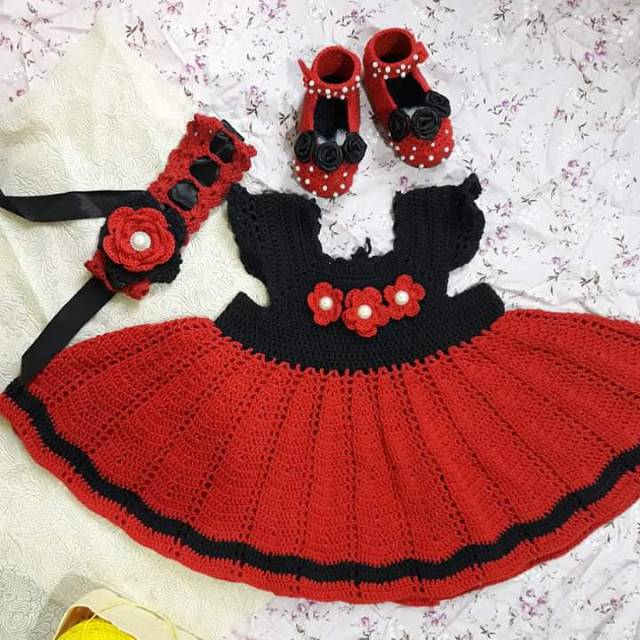 Dress Bayi Rajut