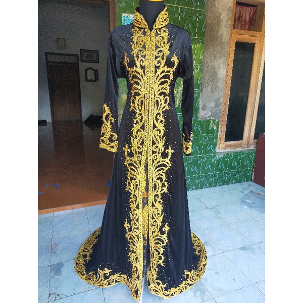 kebaya pengantin bludru full payet/kebaya bludru ekor full payet
