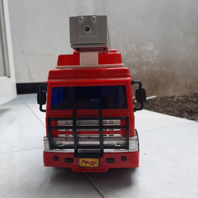 Preloved Daesung Fire Truck