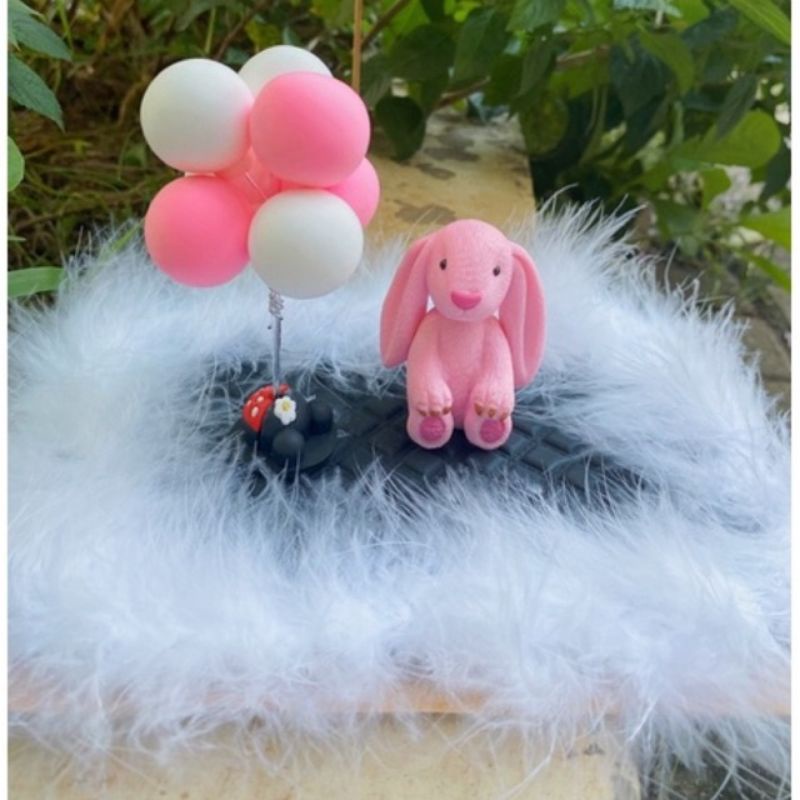 Pajangan Dashboard Rabbit Kelinci Balon Pink Antiselip Bulu