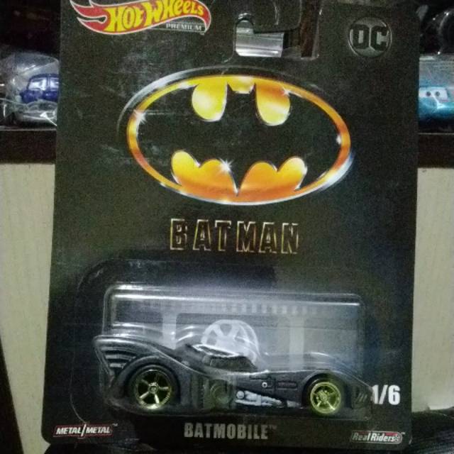 Hotwheels batmobile