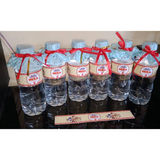 

Label aqua desert table ulang tahun