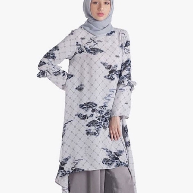 Ria Miranda-Genji Tunik-XL