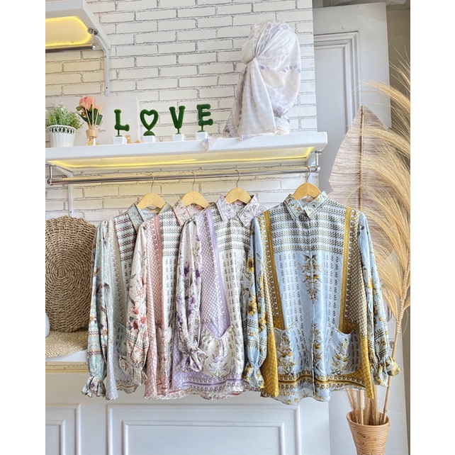 READY STOCK BLOUSE LELIE BLOOM LBYLCB