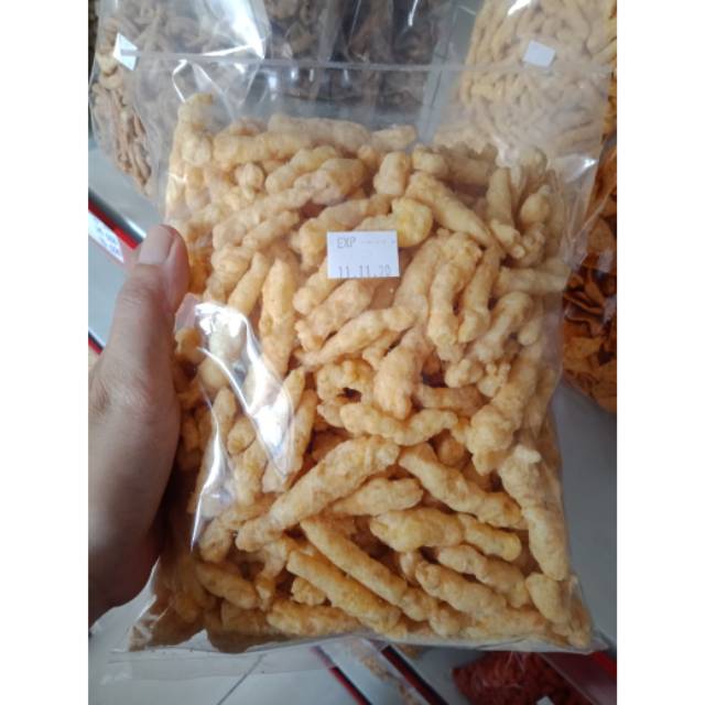 

Twist corn 250 gram / makanan ringan / cemilan enak