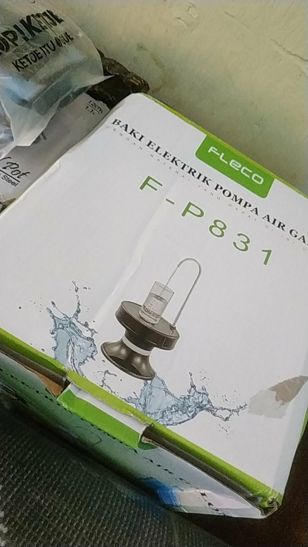 Pompa Galon Elektrik Fleco F-p831 Mudah Di Gunakan