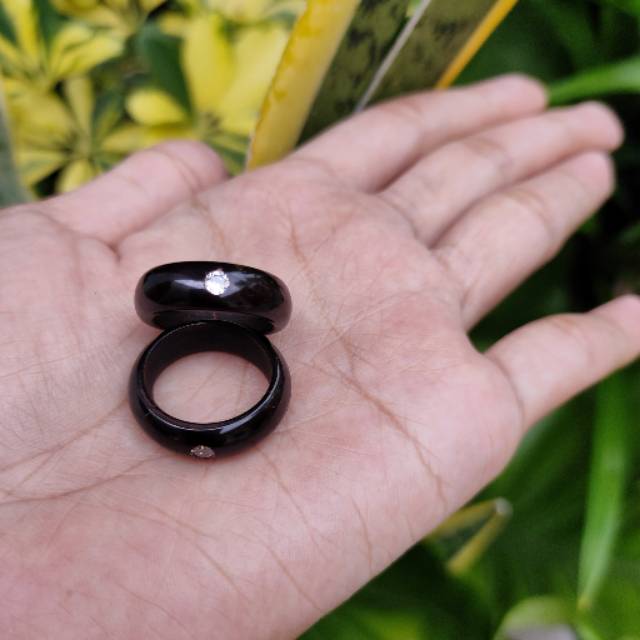 Cincin mata satu hitam ukuran 14 kokka kaukah