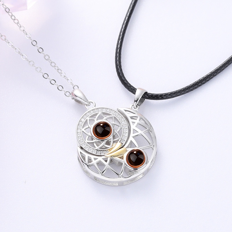 [ 2Pcs/Set Creative Metal Sun And Moon Pendant Necklace  Sliver Lover Necklace ] [  Lover Couple Gifts Jewelry Accessories ]