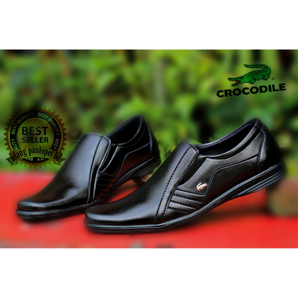 Sepatupria pantopel crocodile kerja formal santai nikahan gaya hitam