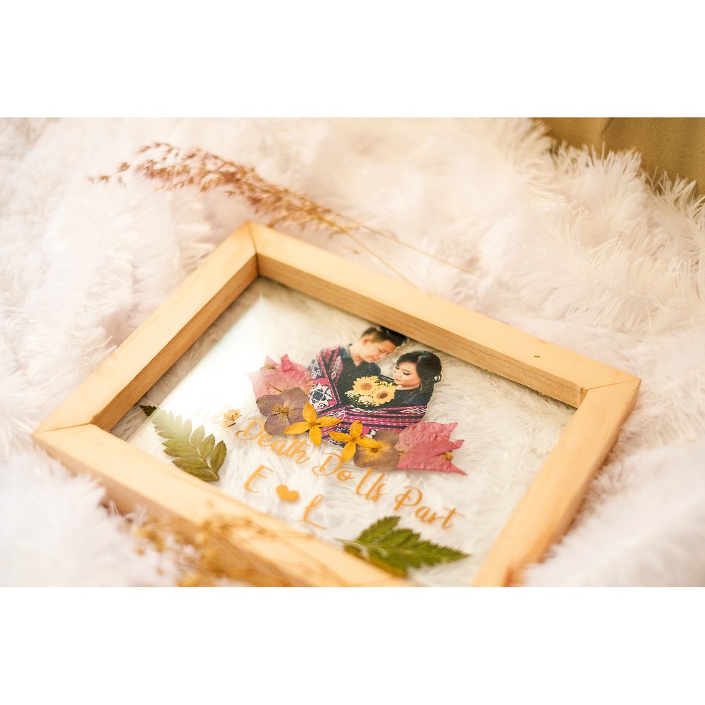 

PressedFlowerFrame15x20