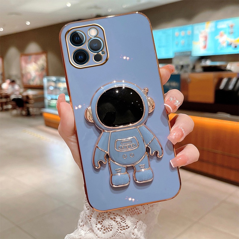 Casing Soft Case Karet Motif Astronot + Stand Holder Untuk iPhone 6 / 6s / 6Plus / 7 / 8plus / XR