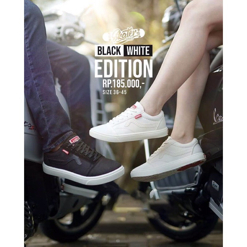 AEROSTREET MASSIVE BLACK/WHITE Edition Size 39-41