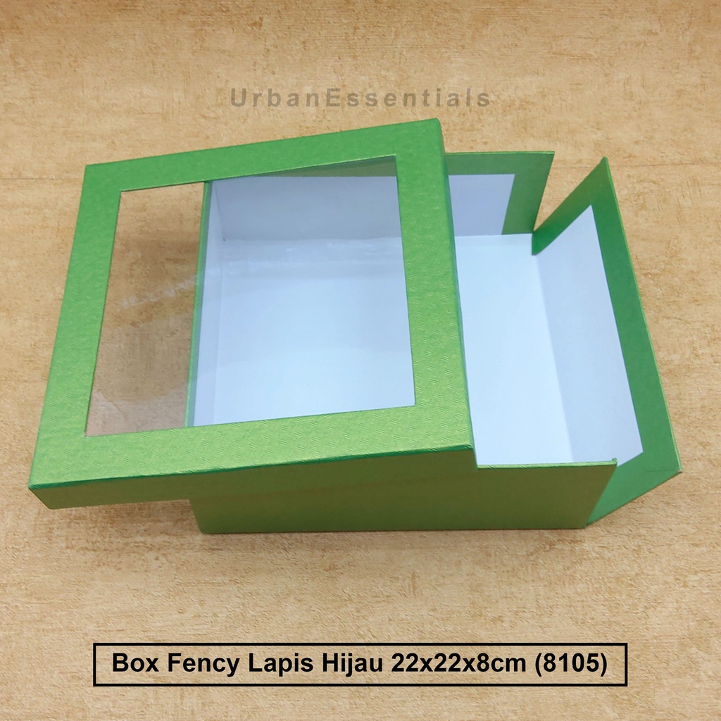 

Kotak Kado Box Fency Lapis Hijau Ukuran 22x22x8 cm