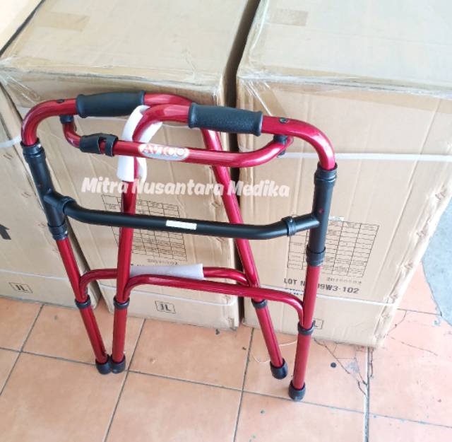 Wolker alat Bantu Berjalan Wolker Avico Maroon