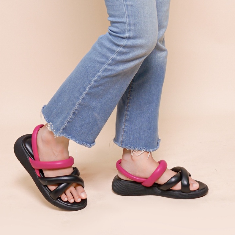 LAPEPA YUK - Sepatu Sandal Wanita Wedges VIVIAN Model Silang dua Tali Strap Belakang Hak Tinggi Sole 3 cm Spatu Sendal Gunung Cewek  Size 36 37 38 39 40 41 Warna Black Fuschia Fuchia Pink Fanta Premium Terbaru Shoes Ori Original Mall Official Store Promo