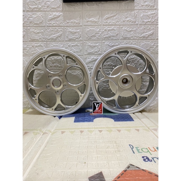 velg cnc vespa model marus - silver