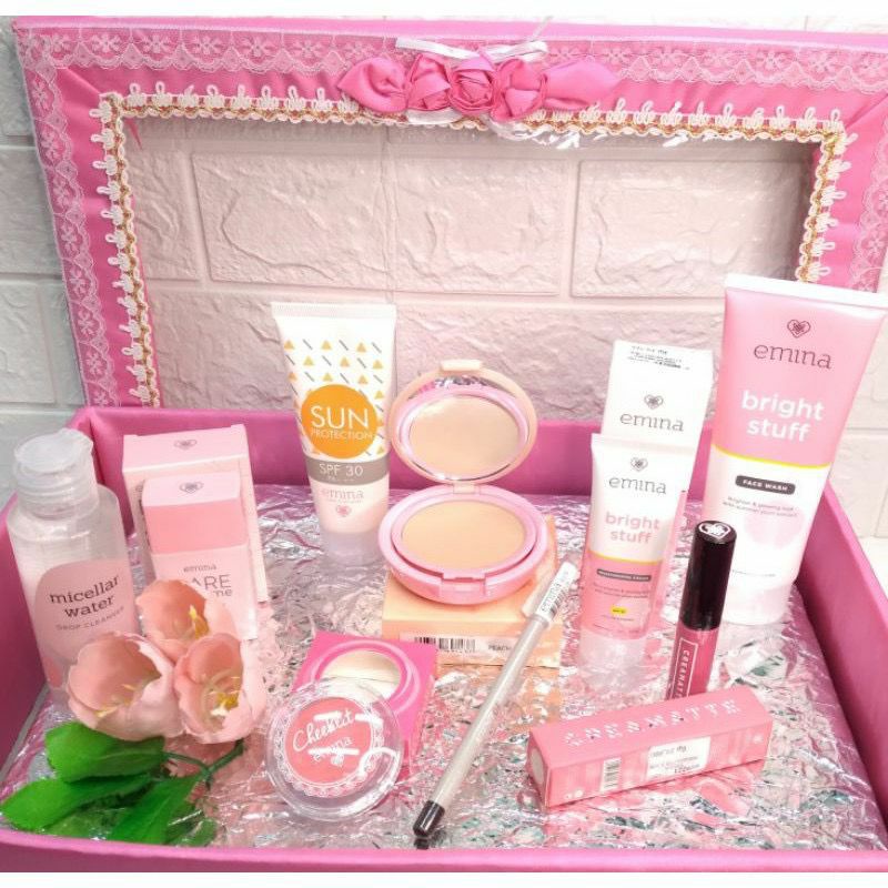 Paket seserahan emina/paket hantaran emina/Paket kosmetik make up emina - PAKET SESERAHAN EMINA MURA