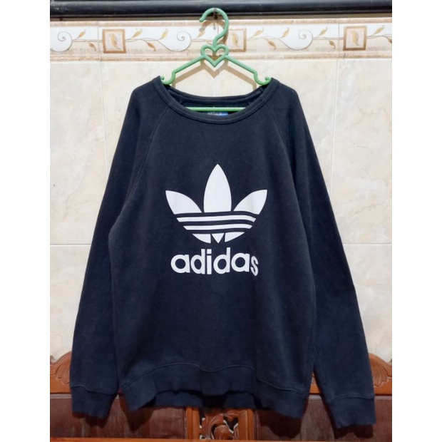 crewneck adidas hitam preloved