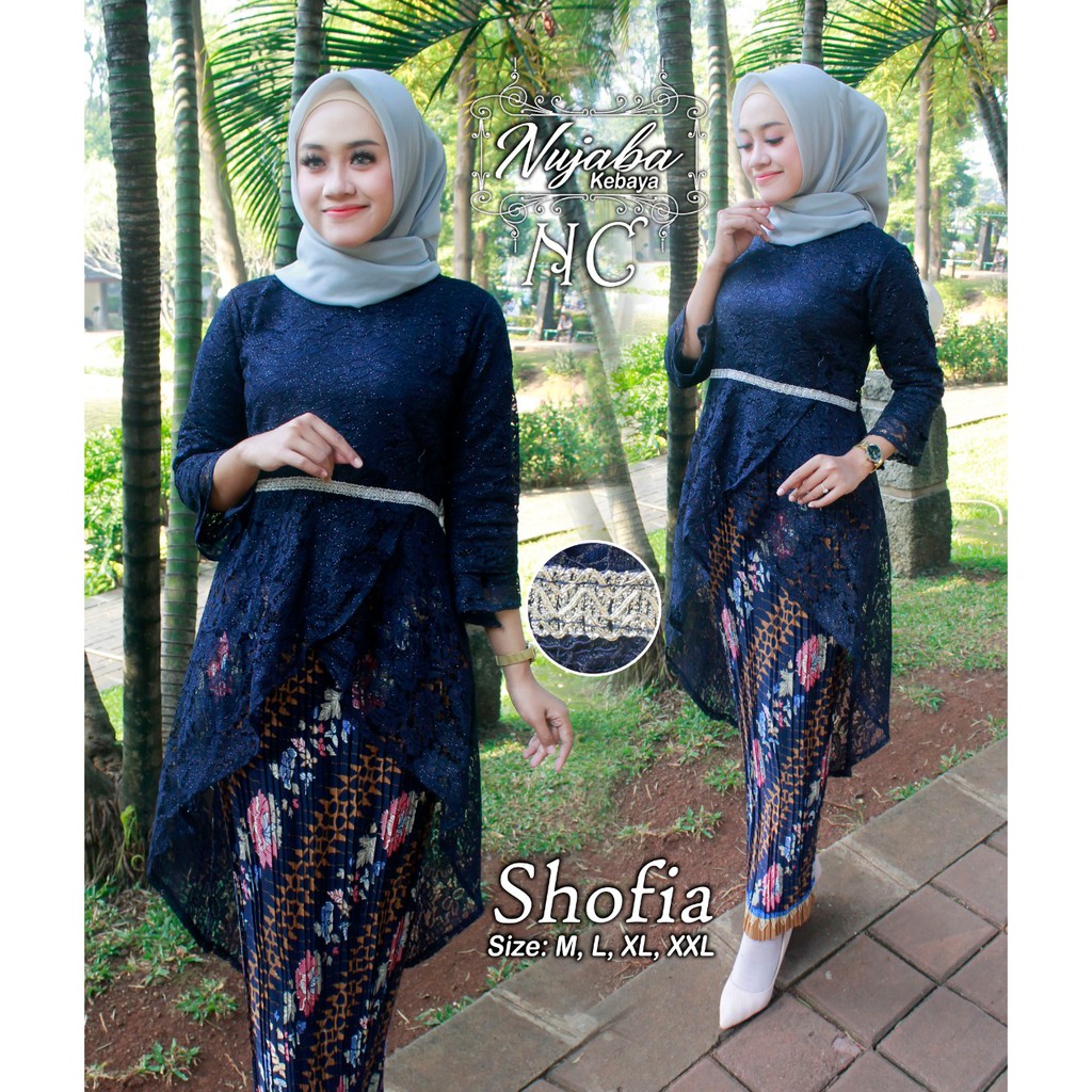 20+ Trend Terbaru Kebaya Navy Wisuda