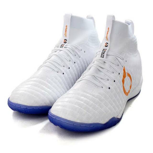 Sepatu futsal ortuseight catalyst mystique in se