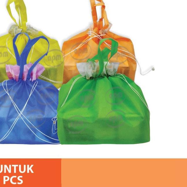 

⅍ Tas Serut Spunbond / Tas Hajatan / Tas Kotak Nasi 22cm x 22cm ❉