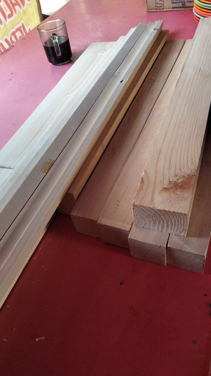 Kaso Kayu Kotak Jati Belanda