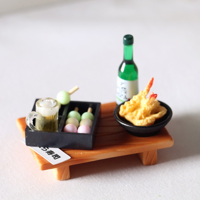 Mainan Miniatur Sushi Makanan Jepang Skala 1 / 6 Untuk Aksesoris Dapur Rumah Boneka