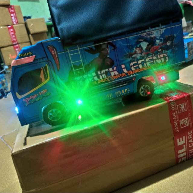 MINIATUR TRUK LIVERY TRUK LEGEND TERBARU