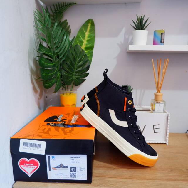 Ventela x nevertoolavish hi
ORIGINAL