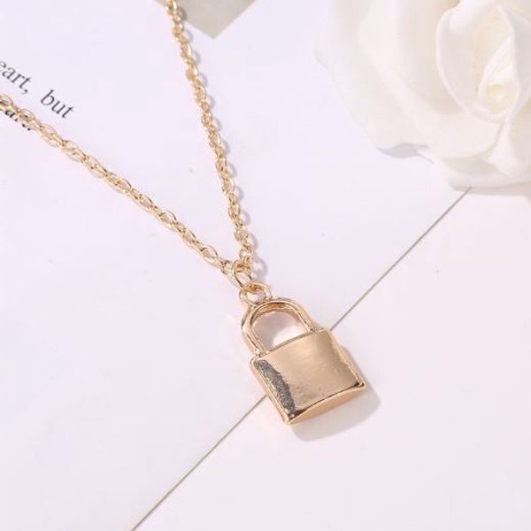 OILA kalung gembok lock chain clavicle necklace (2J1) jka175